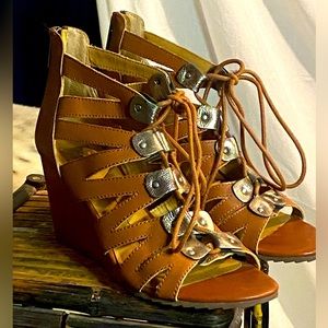 Super cute lace up wedges